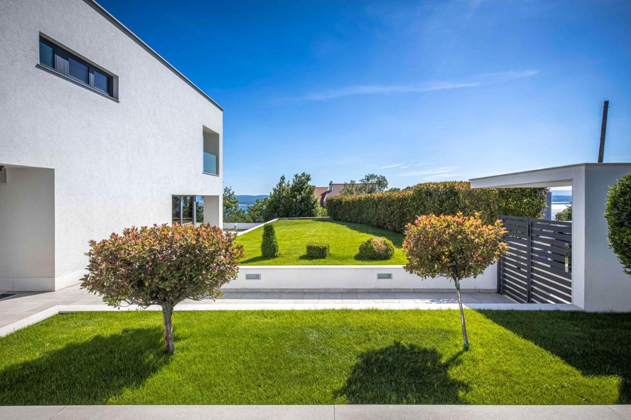 Villa Rina - Luxury Holiday Home ซริกเวนิซา ภายนอก รูปภาพ