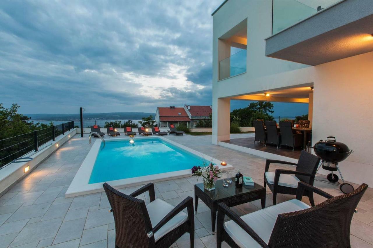 Villa Rina - Luxury Holiday Home ซริกเวนิซา ภายนอก รูปภาพ