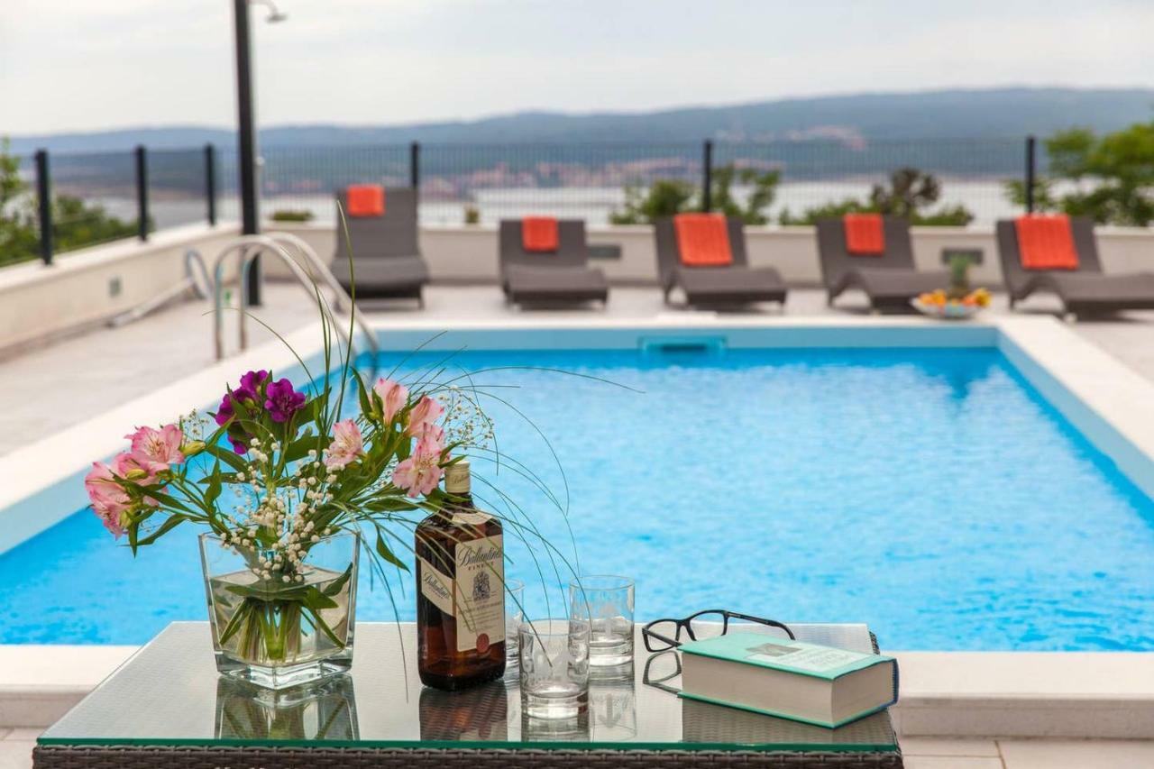 Villa Rina - Luxury Holiday Home ซริกเวนิซา ภายนอก รูปภาพ
